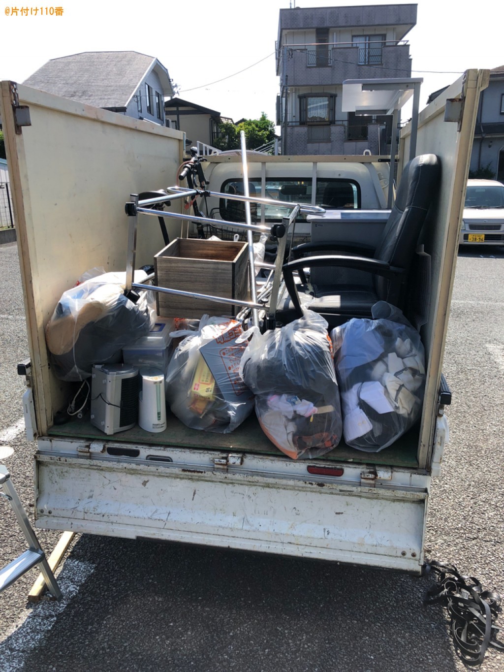 【駿東郡清水町】椅子、衣類、ダンボール、小型家電等の回収・処分