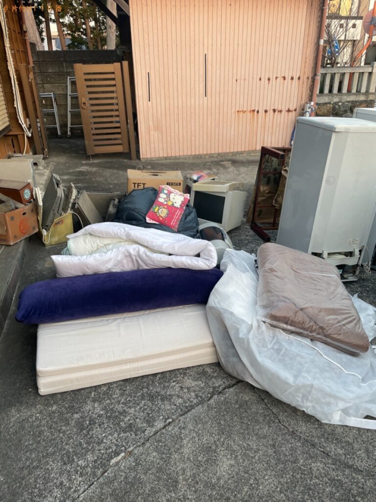 【浜松市西区】冷蔵庫、パソコン、こたつ、健康器具、布団等の回収