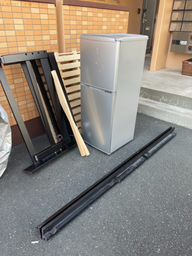 【浜松市東区】冷蔵庫、シングルベッドの回収・処分ご依頼