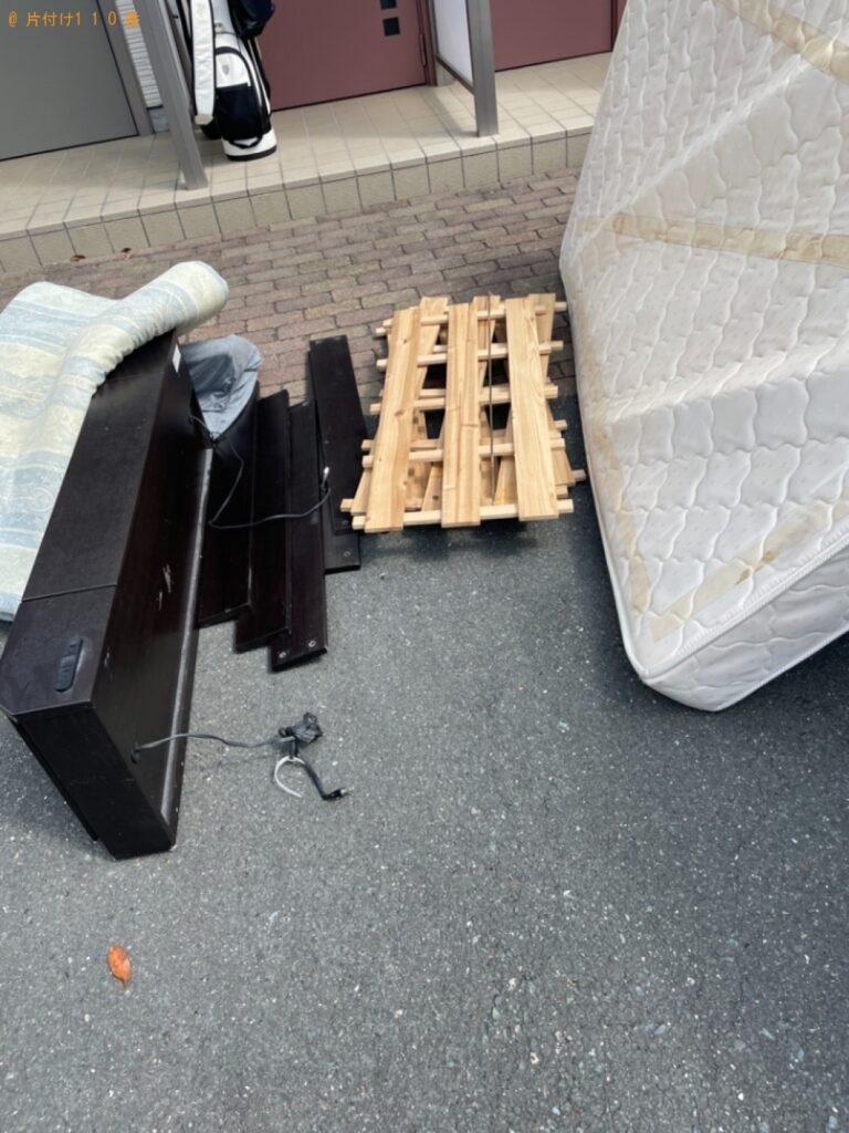 【浜松市中区】マットレス付きシングルベッド、布団の回収・処分