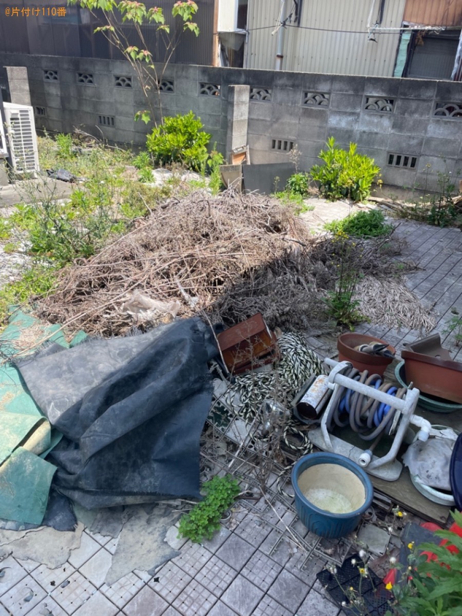 【浜松市東区】植木鉢、枯草、ホース、シート、収納ケース等の回収